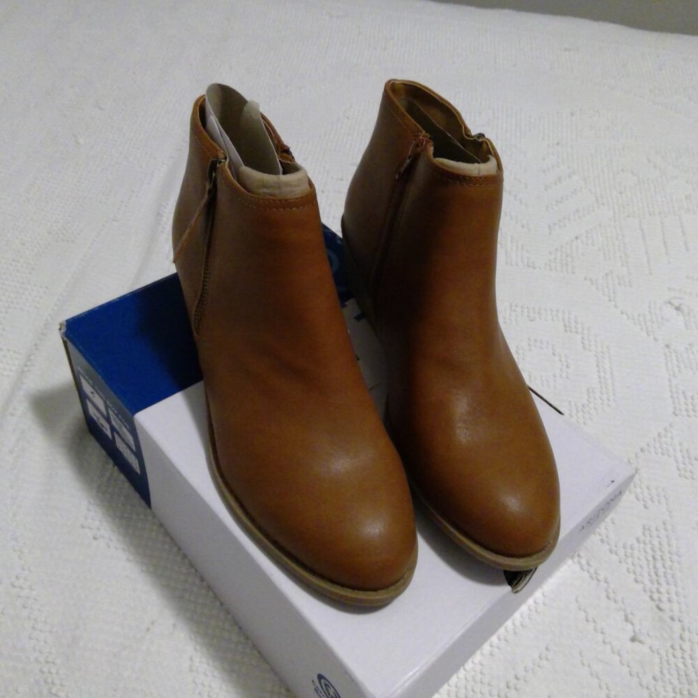 Arizona Camino Cognac Size 10M
